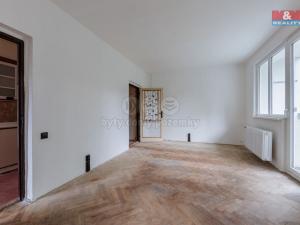 Prodej bytu 3+1, Rotava, Sídliště, 58 m2