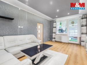 Prodej bytu 3+1, Chlumec, Skřivánčí, 78 m2