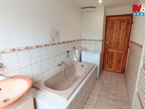 Pronájem bytu 3+1, Litvínov, Ladova, 67 m2