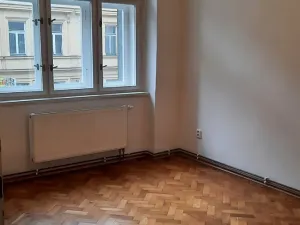 Pronájem bytu 2+1, Praha - Smíchov, Grafická, 57 m2