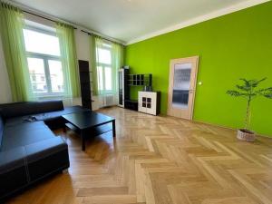 Pronájem bytu 2+1, České Budějovice - České Budějovice 6, Průmyslová, 78 m2