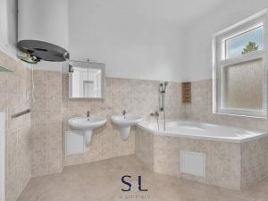 Pronájem bytu 3+1, Liberec, Zborovská, 131 m2