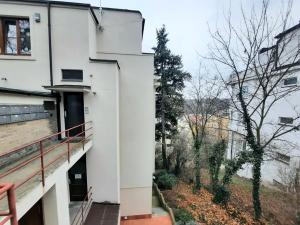 Pronájem bytu 1+1, Praha - Smíchov, Mošnova, 38 m2