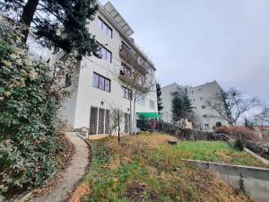 Pronájem bytu 1+1, Praha - Smíchov, Mošnova, 38 m2