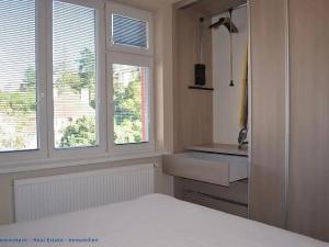 Pronájem bytu 2+kk, Praha - Podolí, Levá, 42 m2