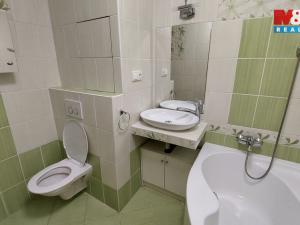 Pronájem bytu 2+1, Zlín - Malenovice, Husova, 58 m2