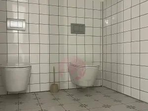 Pronájem obchodního prostoru, Kostelec nad Černými lesy, náměstí Smiřických, 63 m2