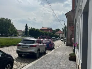 Pronájem obchodního prostoru, Kostelec nad Černými lesy, náměstí Smiřických, 63 m2