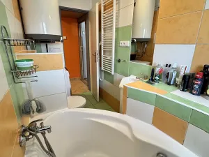 Prodej bytu 2+1, Karlovy Vary, Třeboňská, 43 m2
