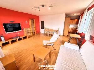 Pronájem bytu 2+kk, Praha - Stodůlky, Kodymova, 58 m2