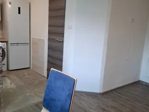 Pronájem bytu 2+kk, Praha - Horní Počernice, Khodlova, 55 m2