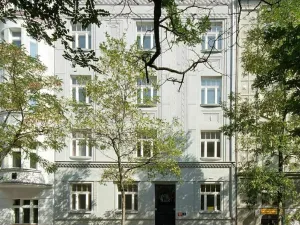 Pronájem bytu 1+kk, Praha - Žižkov, Lucemburská, 31 m2