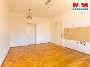 Prodej bytu 3+1, Poděbrady - Poděbrady II, Dr. Beneše, 85 m2