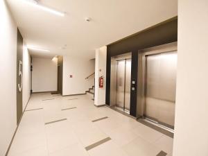 Pronájem bytu 1+kk, Praha - Hrdlořezy, V třešňovce, 40 m2