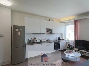 Pronájem bytu 2+kk, Praha - Libeň, Braunerova, 52 m2