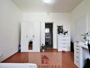 Pronájem bytu 2+kk, Praha - Libeň, Braunerova, 52 m2