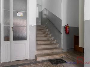 Prodej bytu 2+1, Karlovy Vary, Zámecký vrch, 48 m2