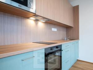 Pronájem bytu 1+kk, Praha - Smíchov, Toyen, 39 m2