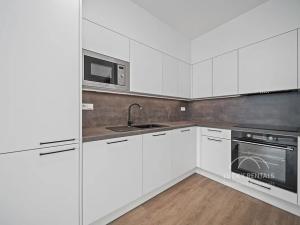 Pronájem bytu 1+kk, Praha - Chodov, Líbalova, 32 m2