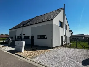Prodej rodinného domu, Dříteč, 150 m2