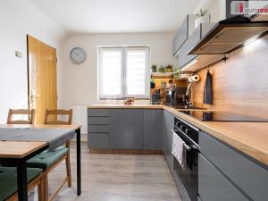 Prodej rodinného domu, Měšice, Na Křížku, 316 m2