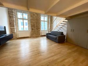 Pronájem bytu 2+kk, Praha - Karlín, Sokolovská, 98 m2