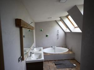 Prodej domu, Polička - Lezník, 180 m2