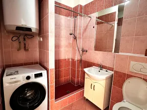 Pronájem bytu 1+kk, Praha - Břevnov, Bělohorská, 28 m2