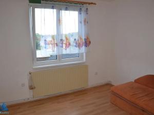 Pronájem bytu 3+1, Lánov, 62 m2