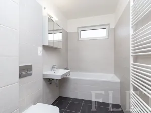 Pronájem bytu 2+kk, Praha - Hloubětín, Waltariho, 50 m2