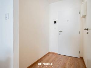 Pronájem bytu 1+kk, Praha - Vršovice, Kubánské náměstí, 22 m2