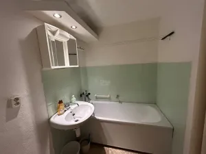Pronájem bytu 1+kk, Jihlava, Srázná, 32 m2