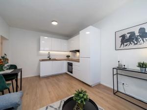 Prodej bytu 3+kk, Praha - Malešice, Přistoupimská, 56 m2