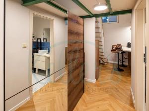 Prodej bytu 1+kk, Praha - Smíchov, Na Valentince, 66 m2