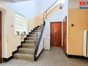 Prodej rodinného domu, Semice, 142 m2