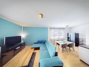 Prodej bytu 2+kk, Praha - Horní Měcholupy, Modenská, 64 m2