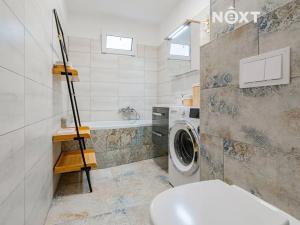 Prodej bytu 3+1, Český Krumlov, Sídliště Plešivec, 73 m2