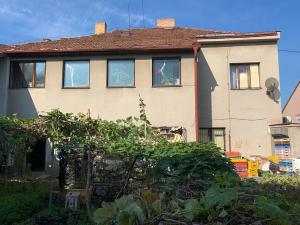 Prodej rodinného domu, Praha - Kunratice, náměstí Prezidenta Masaryka, 200 m2