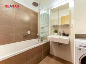 Prodej bytu 3+kk, Praha - Malešice, Počernická, 83 m2