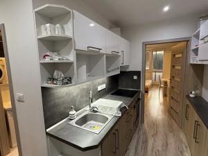 Pronájem bytu 1+kk, Zlín, Družstevní, 32 m2