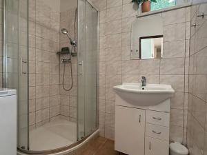 Prodej bytu 3+1, Slavkov u Brna, sídliště Nádražní, 88 m2