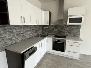 Pronájem bytu 1+kk, Příbram, Gen. R. Tesaříka, 41 m2