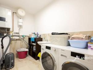 Prodej rodinného domu, Moravany, 360 m2