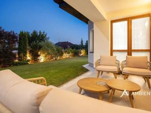 Prodej rodinného domu, Moravany, 360 m2