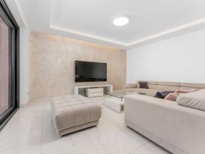 Prodej rodinného domu, Hodějice, 265 m2