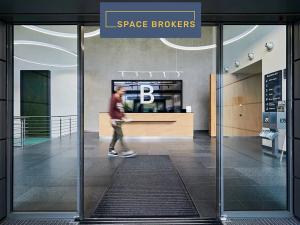 Pronájem kanceláře, Praha - Jinonice, Radlická, 1050 m2