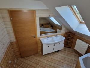 Prodej rodinného domu, Liberec - Liberec XXV-Vesec, Na Veseckém kopci, 213 m2