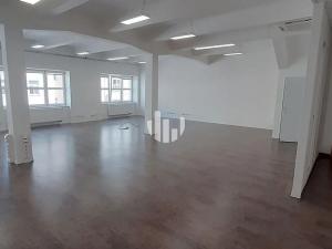 Pronájem kanceláře, Praha - Smíchov, Zubatého, 235 m2