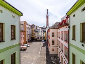 Pronájem kanceláře, Praha - Smíchov, Zubatého, 235 m2