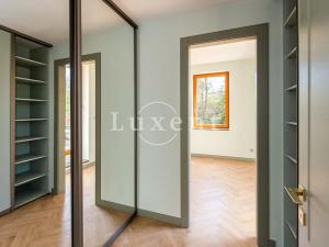 Prodej bytu 4+kk, Praha - Suchdol, Pod rybníčkem, 283 m2